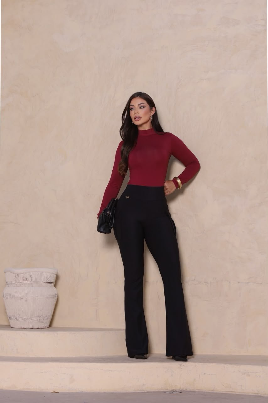 Calça Flare Cargo Poliamida Montaria